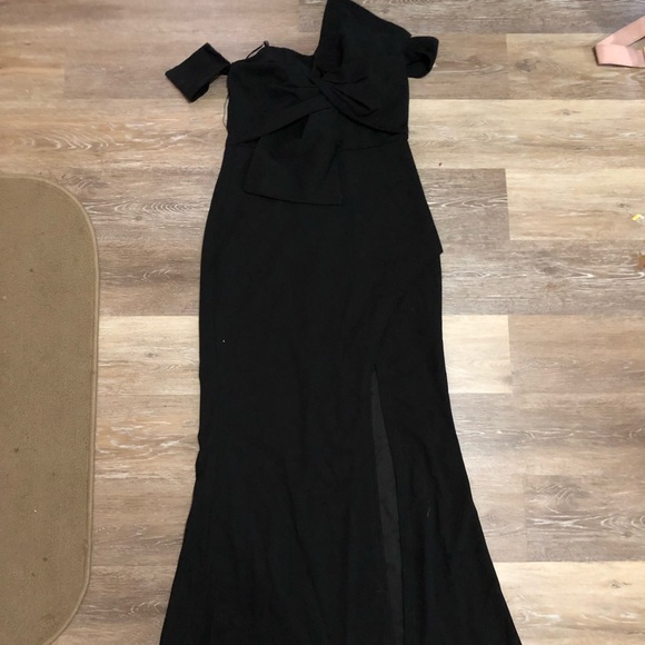 Off shoulder reception dress - Picture 2 of 5